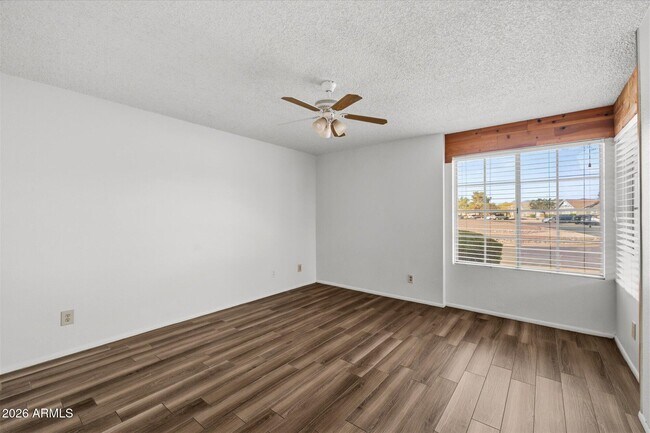 Building Photo - 1055 N Recker Rd