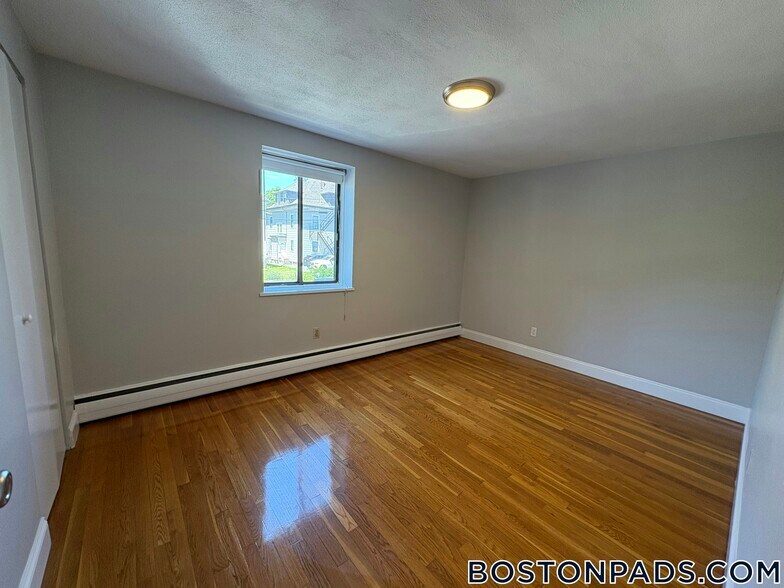 Building Photo - 230 Babcock St