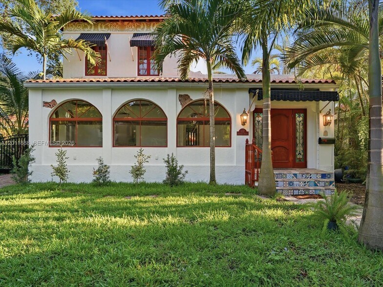 Building Photo - 1135 Asturia Ave