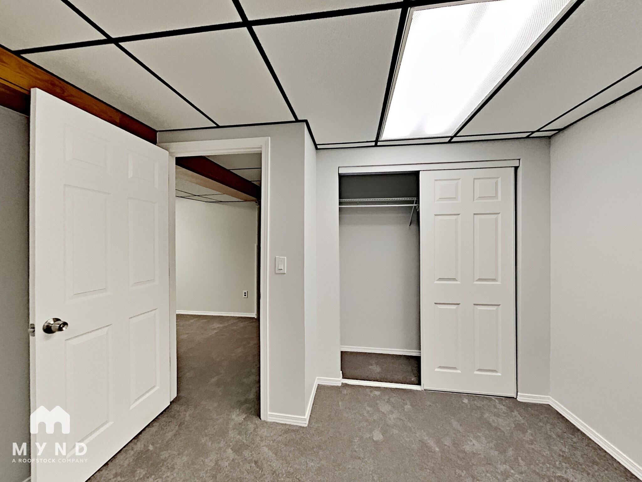 Building Photo - 2402 S Gray Dr
