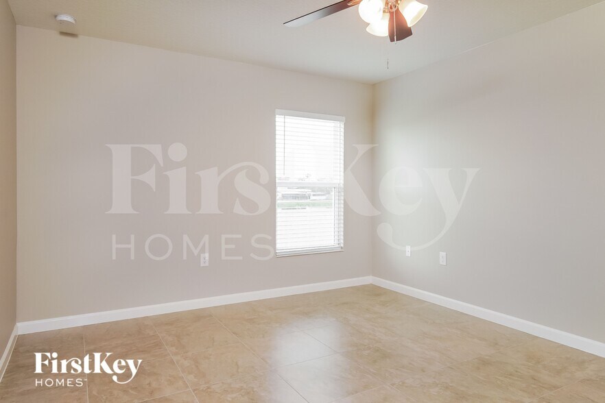 Building Photo - 659 Lindbergh Wy