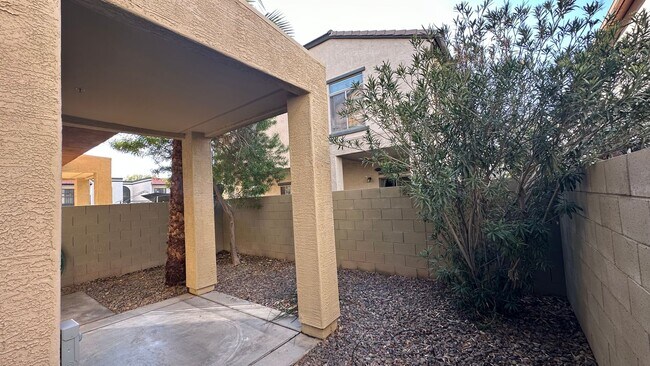 Building Photo - 2 Bedroom Condo in the Tre Allagio Community Near N Price Rd and W Elliot Rd!