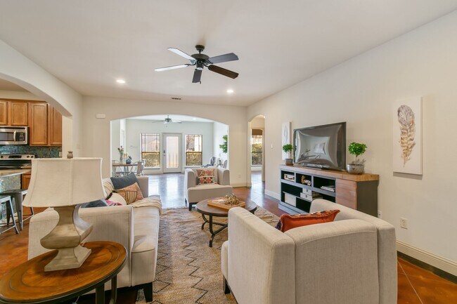 Building Photo - * MOVE IN SUMMER 7/25/2027 * 5 Bed 3 Bath ...