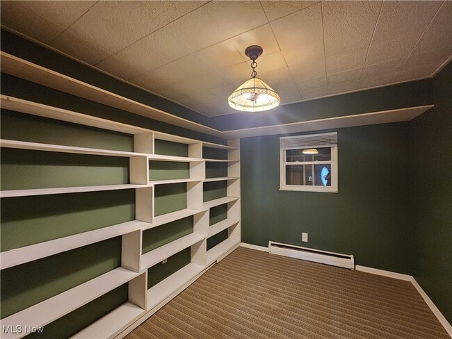 Building Photo - 3032 Englewood Dr