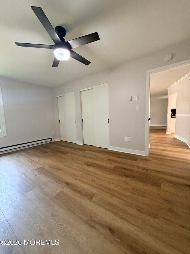 Building Photo - 147 Amberly Dr