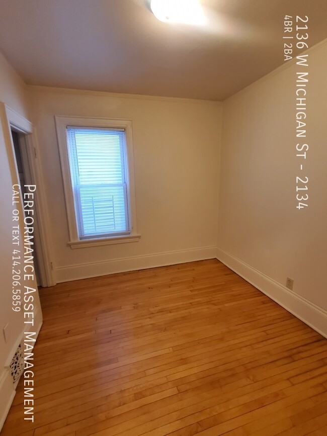 Building Photo - 2136 W Michigan St