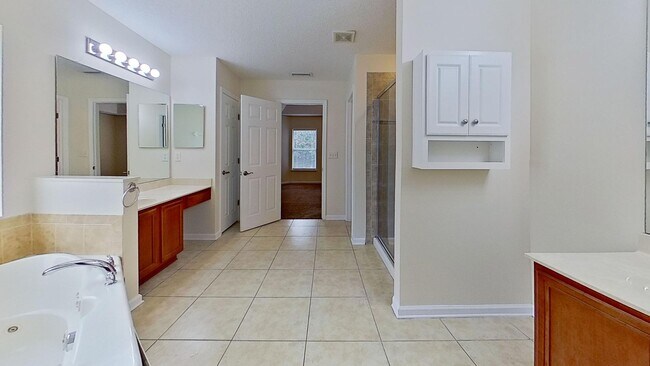 Building Photo - 3308 Turkey Creek Dr