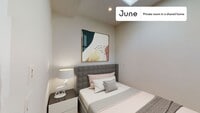 Building Photo - Private bedroom in 5 bed/2 bath Home
