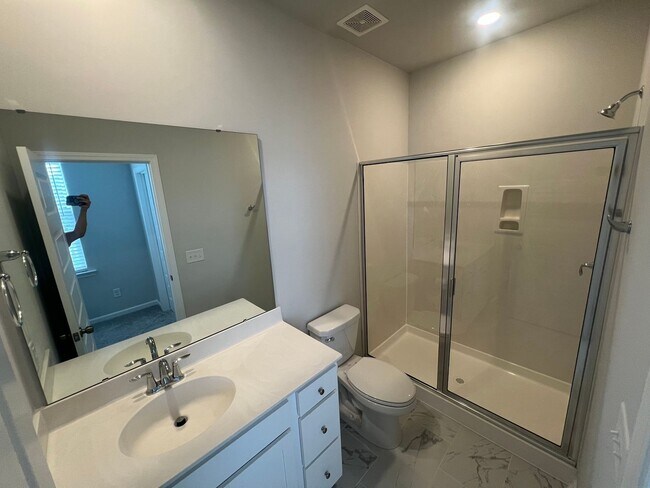 Building Photo - Beautiful Summers Corner 5Bed/4.5Bath