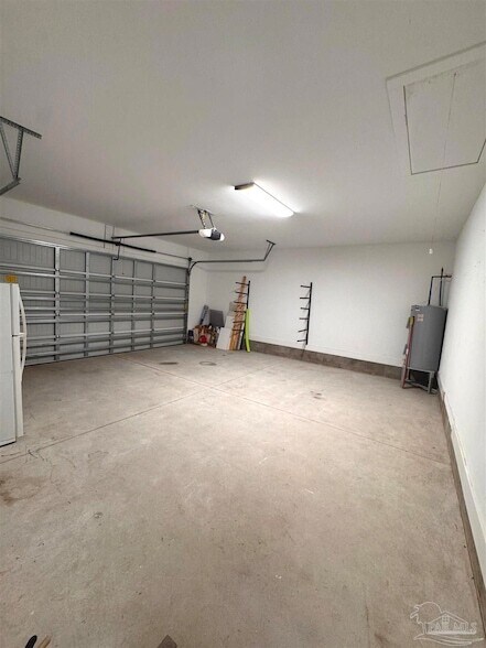 Building Photo - 5465 Abilene Ct