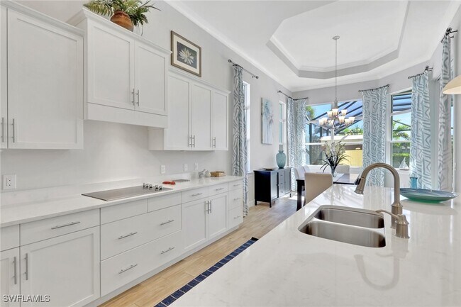 Building Photo - 6394 Warwick Ave