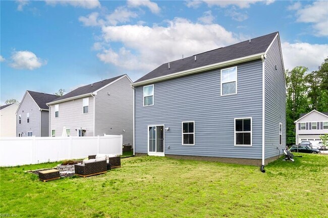 Building Photo - 222 Lorraine Dr