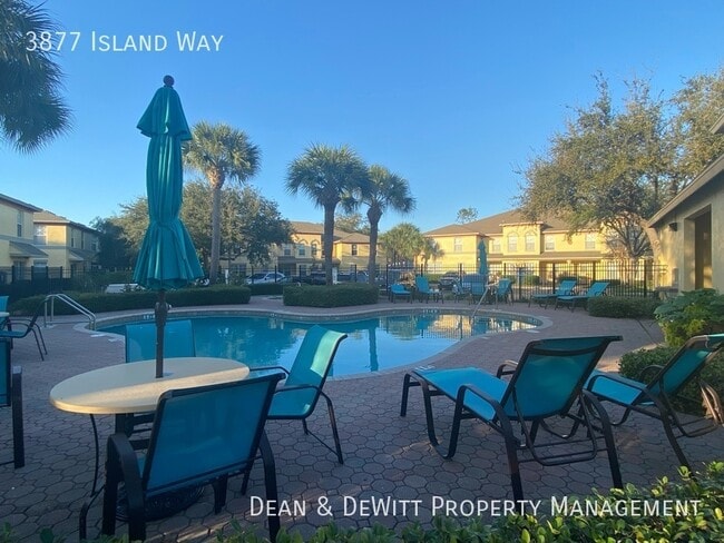 Building Photo - 3877 Island Way