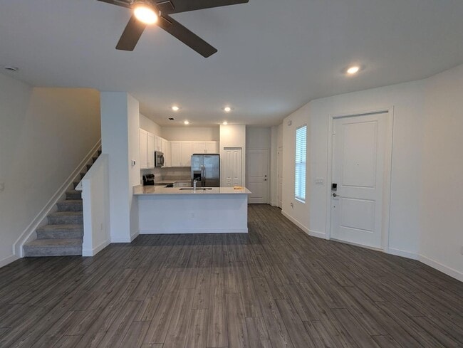Building Photo - 4309 Hammock Grove Dr