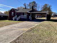 Building Photo - 113 Meeks Rd