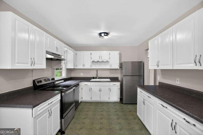 Building Photo - 7259 Mayfair Cir
