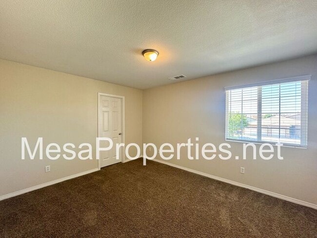 Building Photo - 11845 Elliot Way