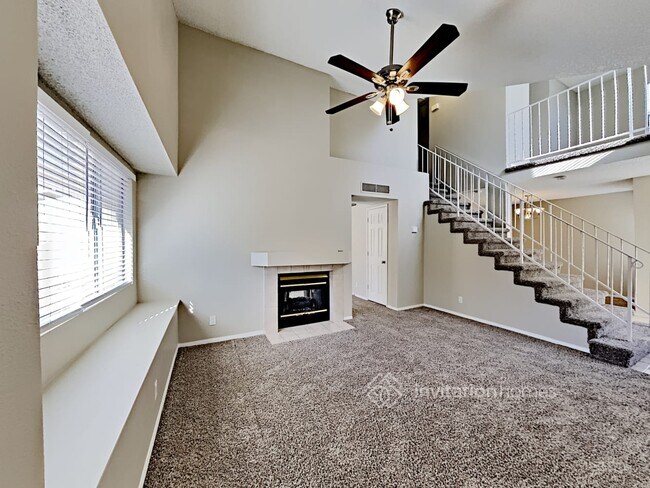 Building Photo - 1740 La Cruz Dr