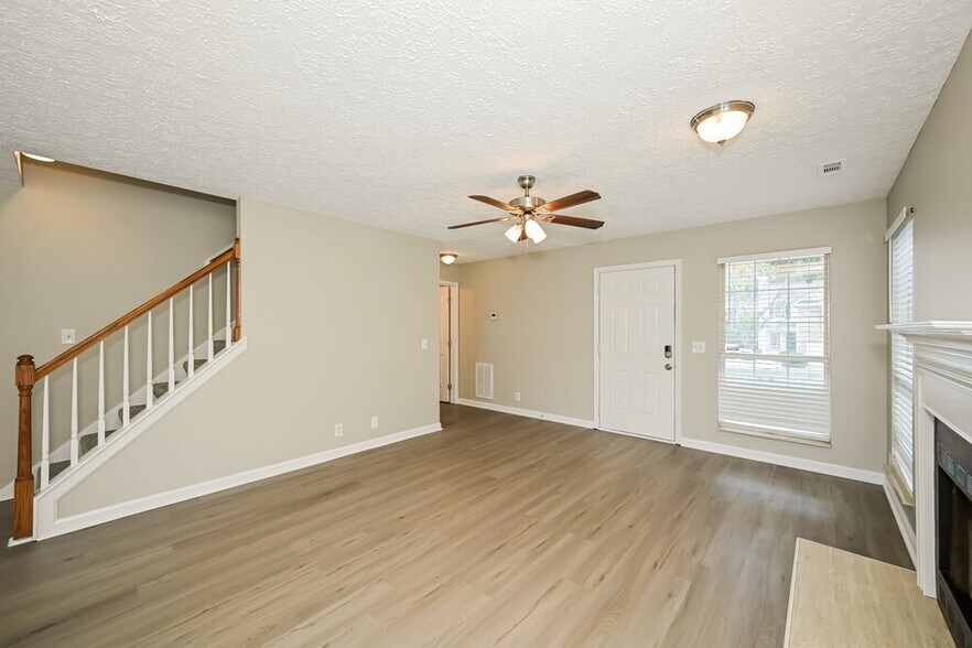 Building Photo - 3508 Glenfalls Dr