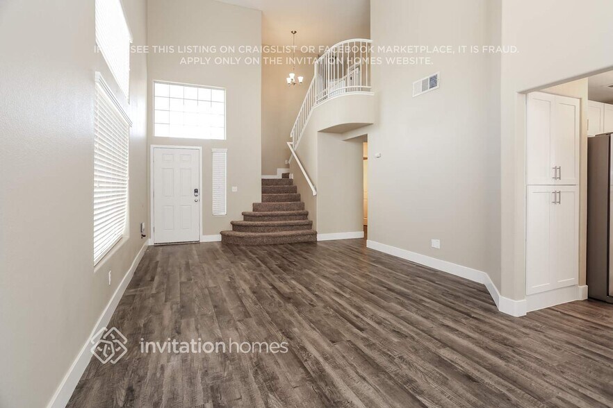 Building Photo - 7005 Ellis Island Ct