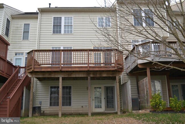 Building Photo - 2236 Sussex Way