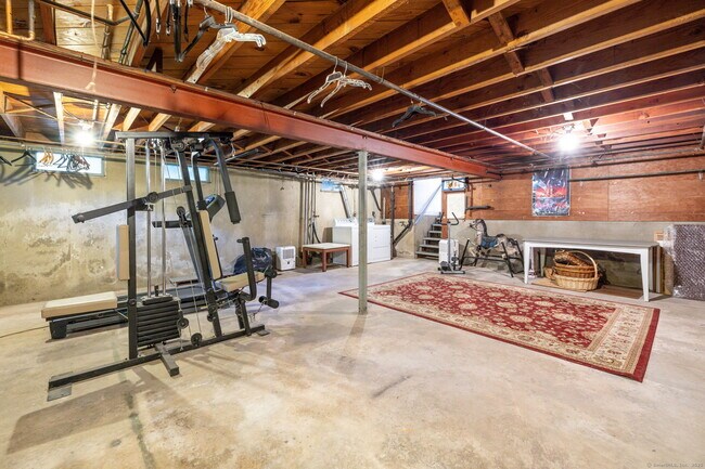 Building Photo - 99 Fuller Dr