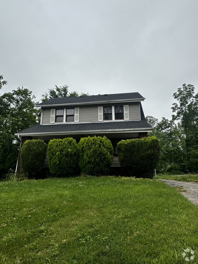 Building Photo - 532 W Ravenwood Ave
