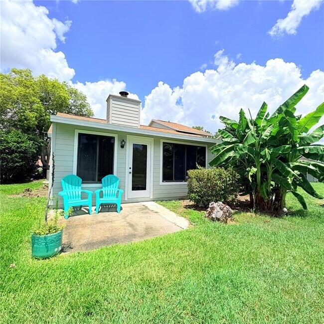 Building Photo - 229 Surf Scooter Dr