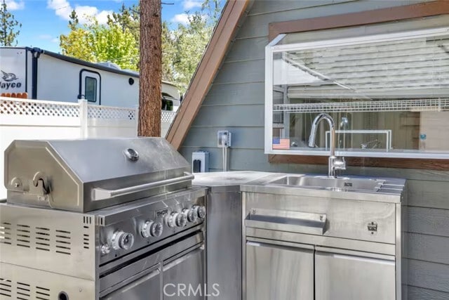 Building Photo - 1033 Wendy Ave