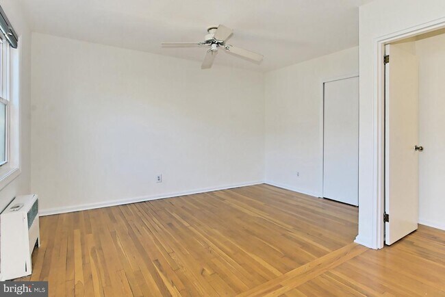 Building Photo - 2942 Landover St