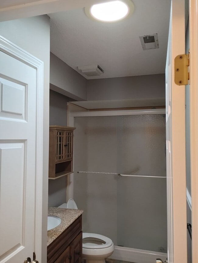 Building Photo - Gleneagles Drive