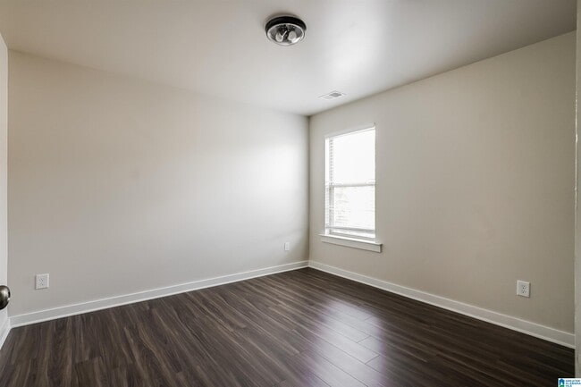 Building Photo - 370 Ridgeview Cir