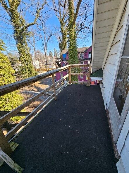 Building Photo - 5312 Gwynn Oak Ave