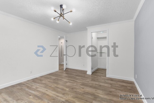 Building Photo - 12953 SE 157th Pl