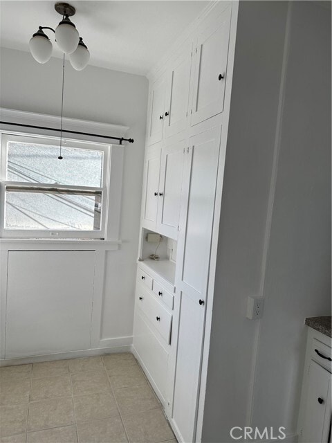 Building Photo - 342 E 8th St