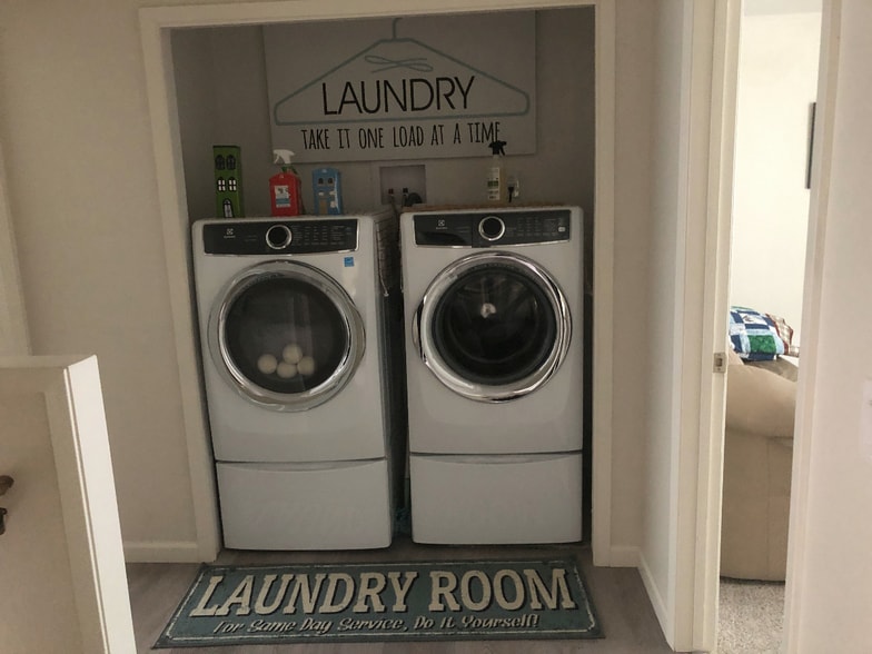 Shared laundry - 1191 San Antonio Dr