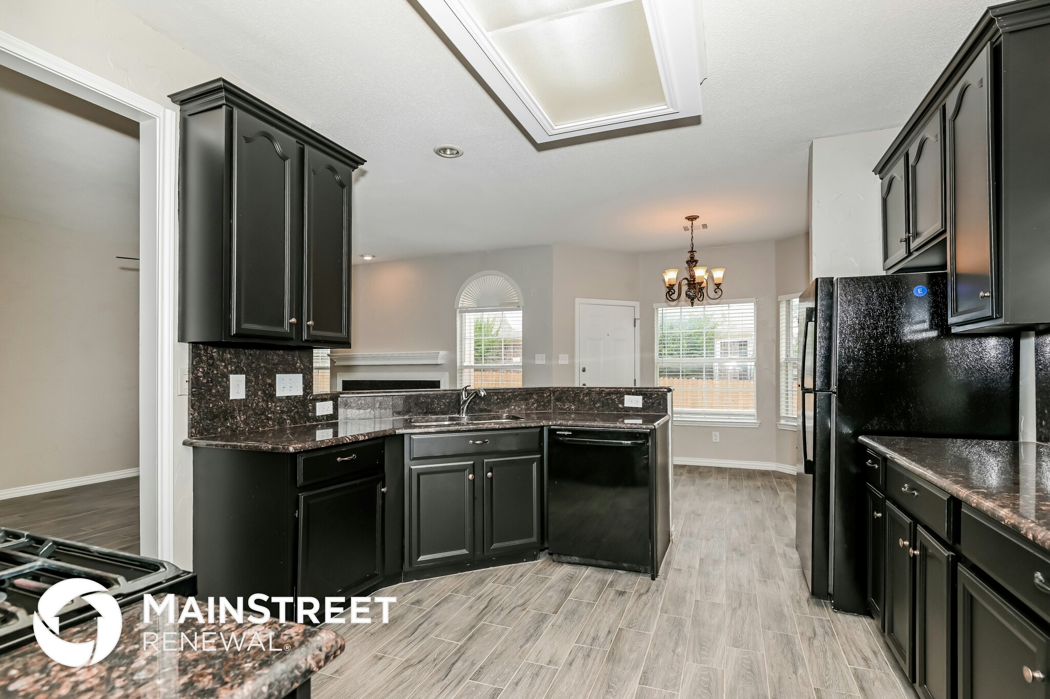 Building Photo - 1109 Brevito Dr