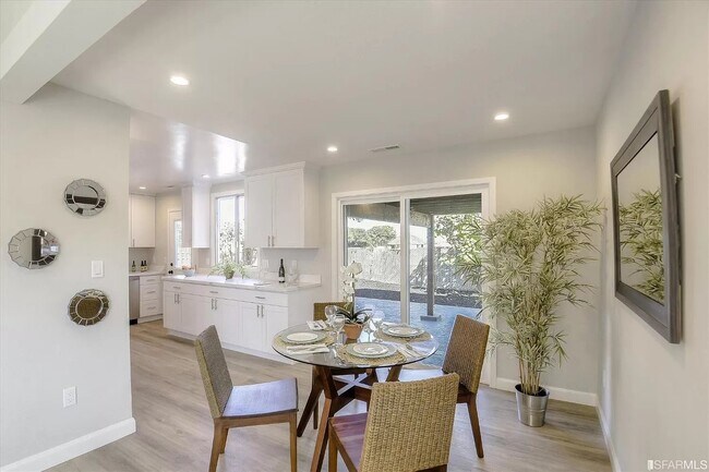 Building Photo - 504 Arguello Blvd