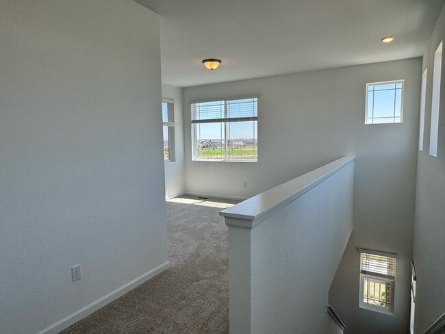 Building Photo - 5963 Sawdust Dr