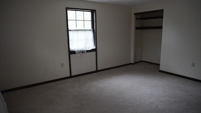 Building Photo - 53 Swanson Ct