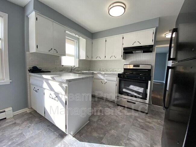 Building Photo - 3826 N Harlem Ave