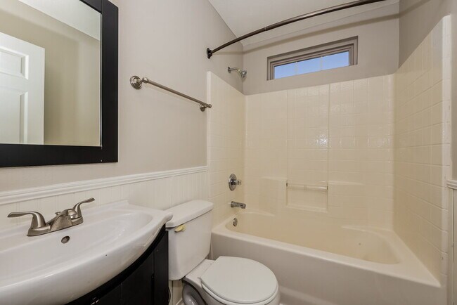 Building Photo - 6404 Wildgrove Dr
