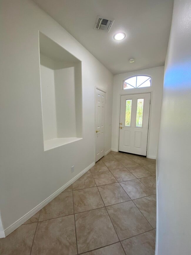 Building Photo - 45385 Big Canyon St