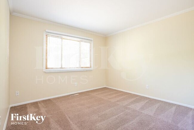 Building Photo - 148 Berkshire Dr