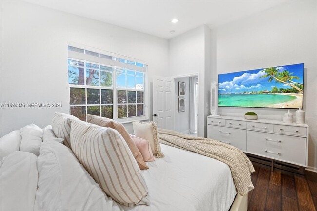 Building Photo - 18755 SW 27th Ct