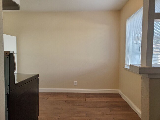 Building Photo - Williamsburg