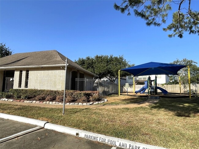 Building Photo - 1723 Rustic Oak Ln