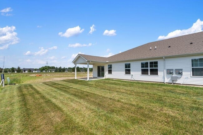Building Photo - 414 Emily Dr