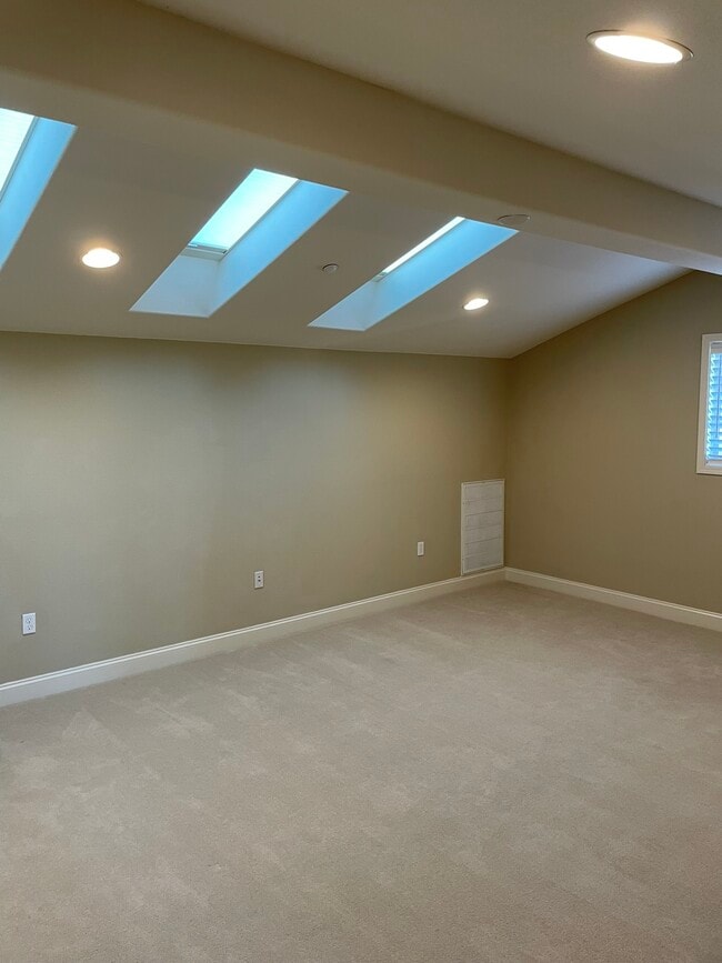 Building Photo - 3610 Capoterra Way