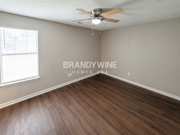 Building Photo - 5962 Cottage Hill Dr